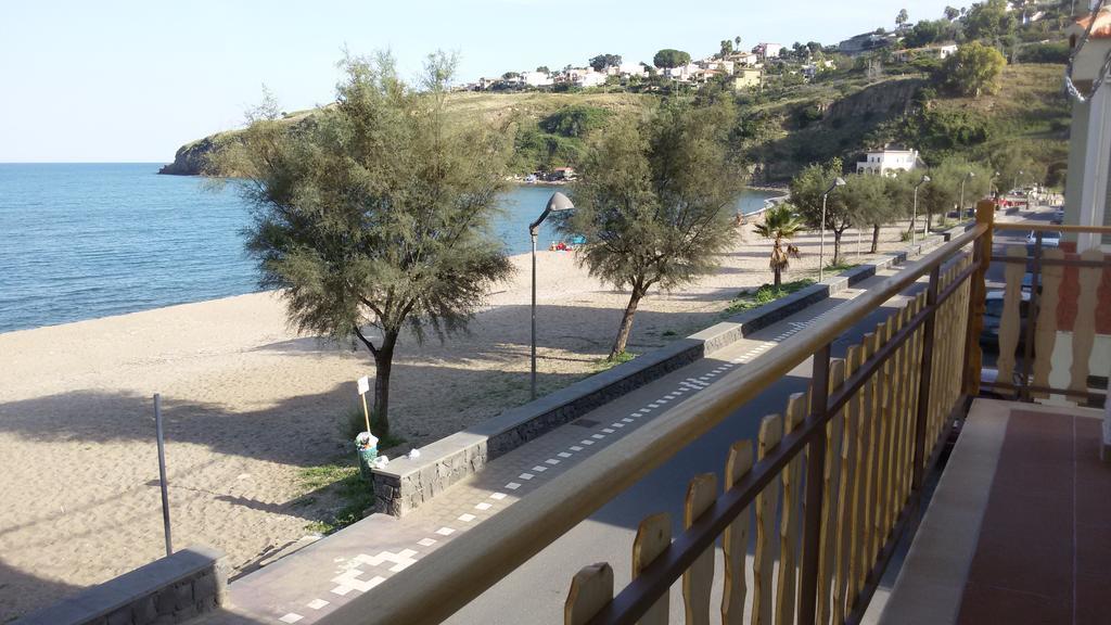 Noemi Holiday House Agnone Bagni Exterior foto